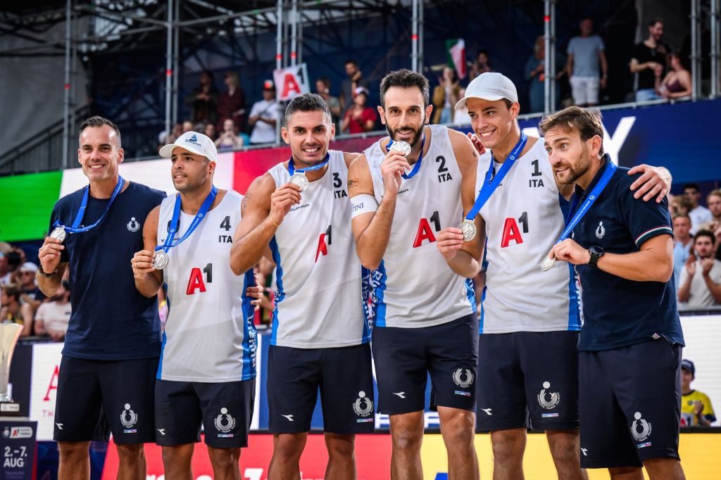 Νικολάι, Καράμπουλα και Ποπόφ αντίπαλοι της Ελλάδας στο CEV Beach Volley Nations Cup 2023
